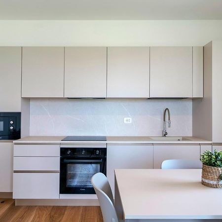Lagobaldo Apartments - Regarda Travel Colà エクステリア 写真