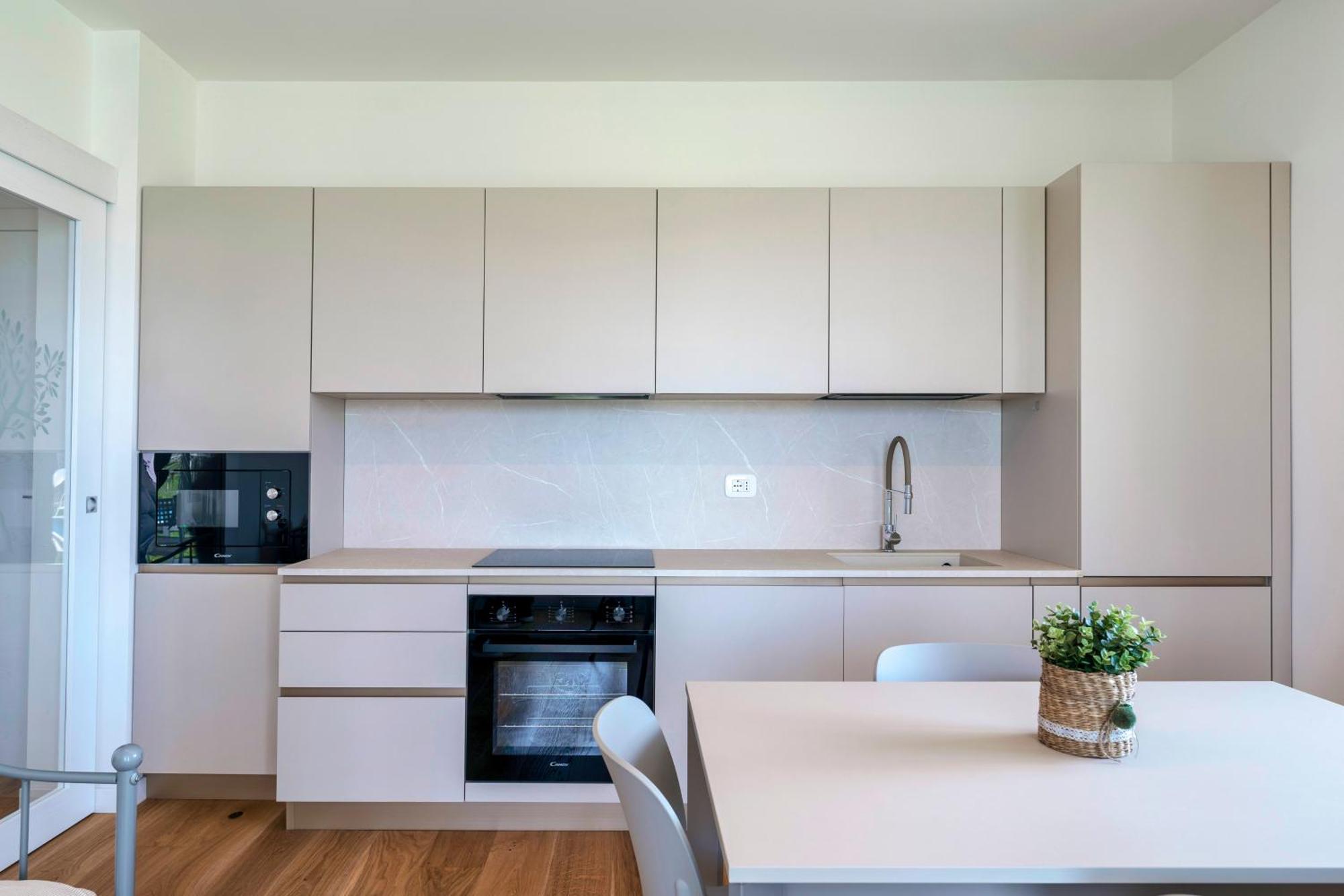 Lagobaldo Apartments - Regarda Travel Colà エクステリア 写真