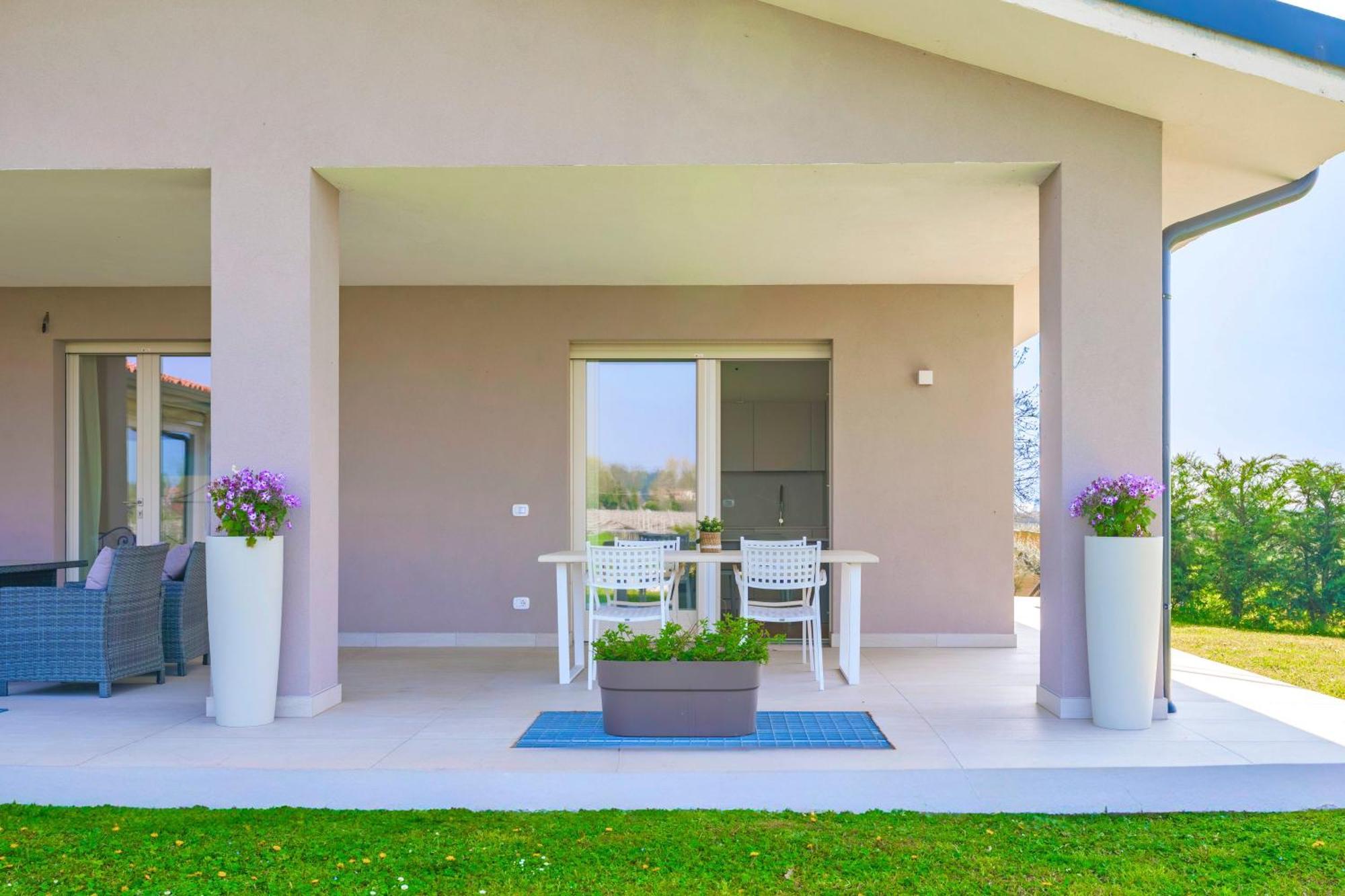 Lagobaldo Apartments - Regarda Travel Colà エクステリア 写真