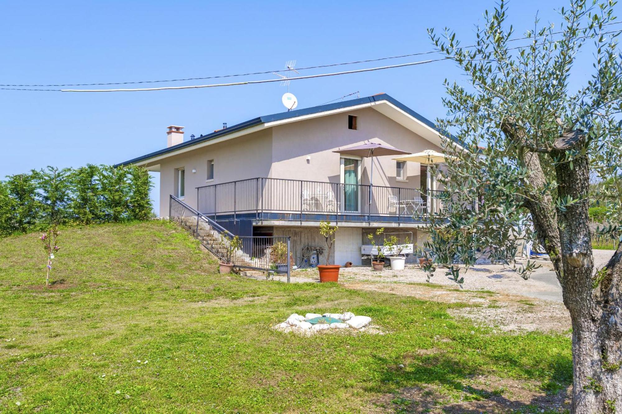 Lagobaldo Apartments - Regarda Travel Colà エクステリア 写真